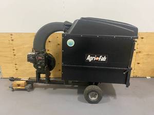 lot 61 image: AGRI-FAB Tow-Behind Mow-N-Vac- 205cc Briggs & Stratton Engine (Model 551889)