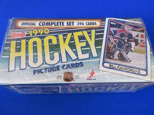 UNOPENED 1990 TOPPS HOCKEY PICTURE CARDS
