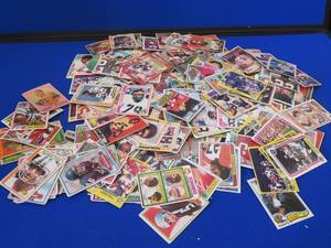 VINTAGE FOOTBALL CARDS