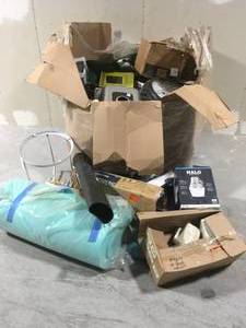 Mix Lot of Houseware Tools and Home Decor - Review all pictures - Customer Returns