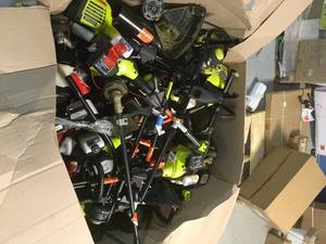 Mix Lot of assorted Ryobi Trimmers - Customer Returns - Review all pictures
