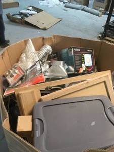 Mix Pallet of Assorted Plumbing Equipment and Houseware items - Customer Returns - Review all pictures