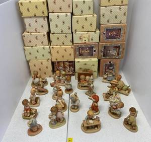 Large Lot Of Memories Of Yesturday Figurines NIB