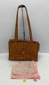 Authentic MCM Visetos Tote Bag With Dust Bag Measures 15 14 L x 10 14 T x 5 12 D
