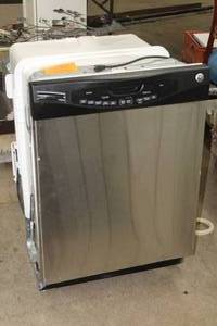 lot 902 image: GE Household Dish Washer