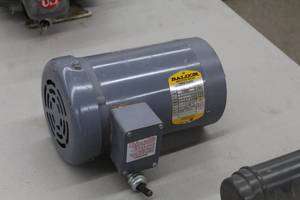 lot 912 image: Baldor Industrial 3-Phase Electric Motor