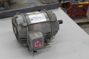 lot 913 image: U.S. Electrical Motors E790A 3.02.5 hp Electric Motor