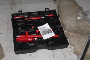 lot 957 image: Hydraulic Equipment Kit and Accessories