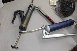 lot 959 image: Lot of (3) Grease Guns