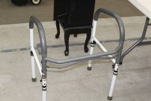 lot 975 image: ToiletChair Medical Safety Grab