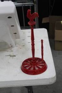 lot 979 image: Rooster Paper Towel Dispenser