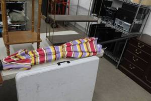 lot 986 image: Outdoor Patio Table Umbrella