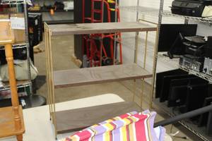lot 985 image: Metal Book Shelf 3-tier