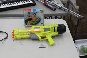 lot 1020 image: High Five 22 Mega Tank Water Gun, Intex River Rat Tube