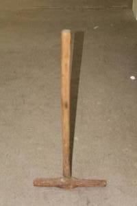 lot 1068 image: Spike Hammer