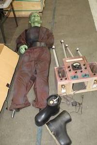 lot 1100 image: Frankenstein Energizing Cadaver Re-Animator