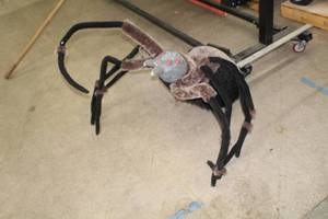 lot 1099 image: Spider