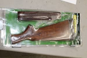 lot 1073B image: Remington Synthetic Stock and Forend (in original packaging)