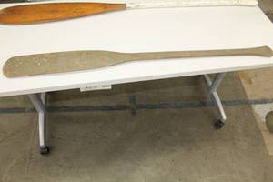lot 1085 image: Wood Oar 47