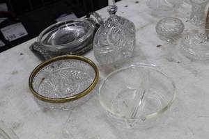lot 1103 image: Lot of (4) Glass Candy Bowls