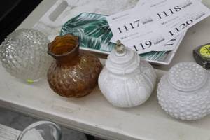 lot 1112 image: Lot of (4) Glass Light Globes