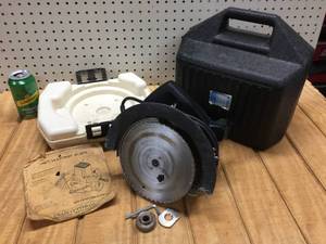 lot 26 image: Crain 800 Super Saw - Undercut Door Jam Trim Saw