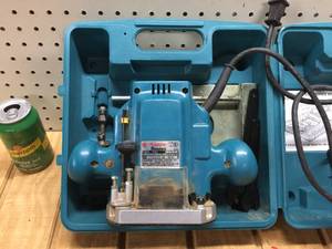 lot 29 image: Makita Router with Case