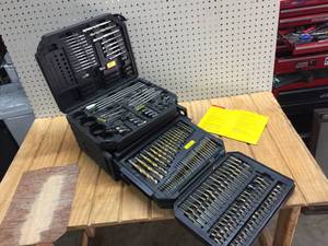 lot 34 image: Drill Bits & Drivers Portable Set