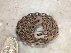 lot 36 image: 12 Tow-Log Chain