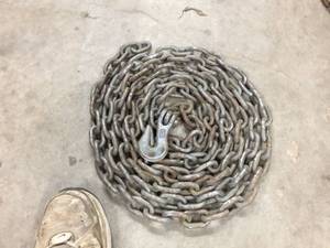 lot 37 image: 13 Tow-Log Chain