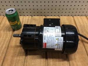 lot 54 image: Dayton 6Z820A AC Gear Motor