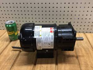 lot 55 image: Dayton 6Z820A AC Gear Motor