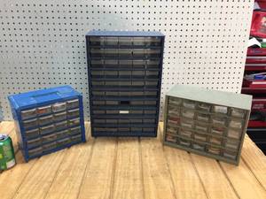 lot 68 image: 3 Organizer Drawer Cabinets
