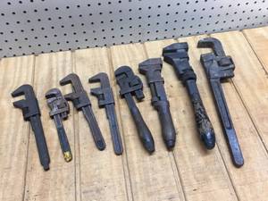 lot 71 image: Group Antique MonkeyPipe Wrenches