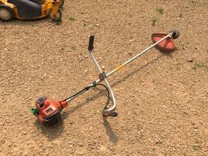 lot 10 image: Husqvarna E-Tech 322R Weed Whip
