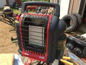 lot 85 image: Mr Heater Portable Buddy Propane Heater