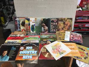 lot 100 image: Vintage LP Record Albums