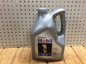lot 120 image: 4 Qts Mobil 1 5W-30 Fully Synthetic Motor Oil