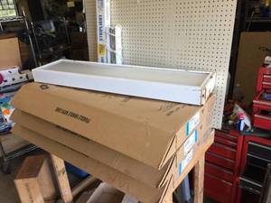 lot 130 image: 6 Light Fixtures