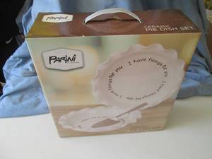 Parini ceramic pie dish set (new in...