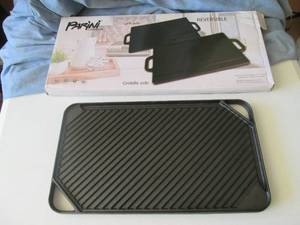 2 grillgriddles. 1 new in box 1 ne...