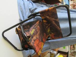 Camouflage portable cooler chair (n...