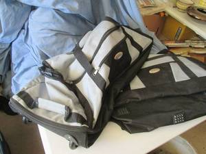 2 large Bella russo canvas travel b...