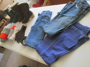 2 womens boots 7R (light wear ), w...