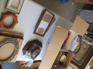 Mega lot of picture frames. All kin...