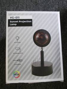 lot 19 image: sunset projection lamp ...