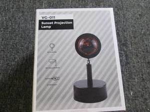 lot 21 image: sunset projection lamp ...