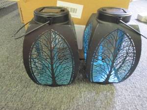 lot 50 image: 2 pack of solar lanterns ...