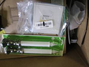 lot 61 image: box of lights and light products pl...