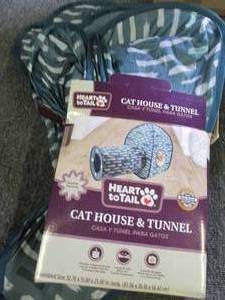 lot 104 image: 2 cat houses and tunnels ...
